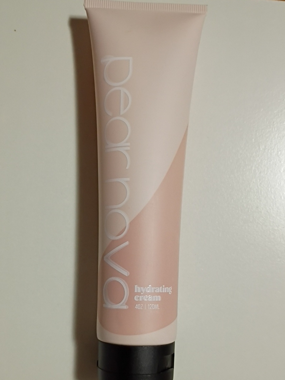 Pear Nova Hydrating Cream
